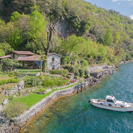 The Writer'S Nest Waterfront Villa By Rent All Como Faggeto Lario Exterior foto
